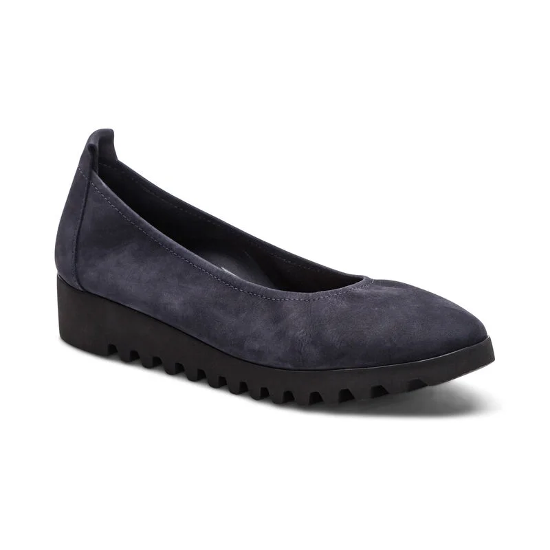 Brianna Slip-on Ballet Flat in Navy