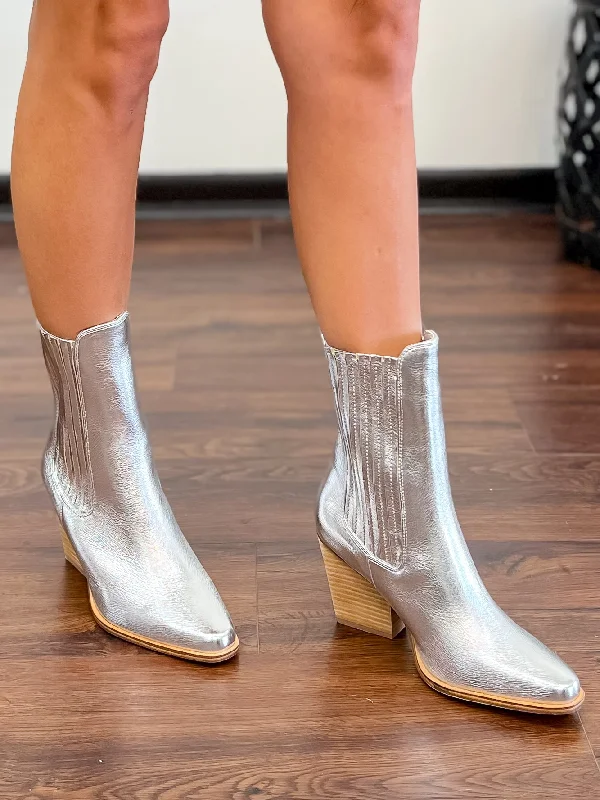 [Chinese Laundry] Cali Metallic Boot-Silver