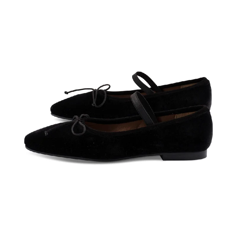 Weekend Offers That Shine Apo Black Velvet F24